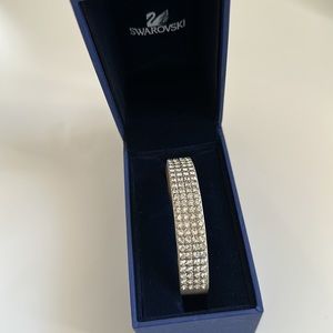Swarovski adjustable silver leather wrap bracelet